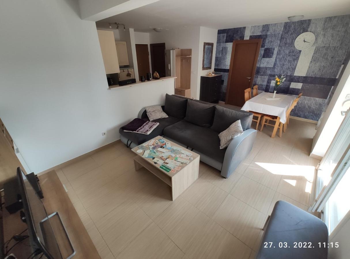 Ferienwohnung Apartman Antonela With Free Garage Parking Split Exterior foto