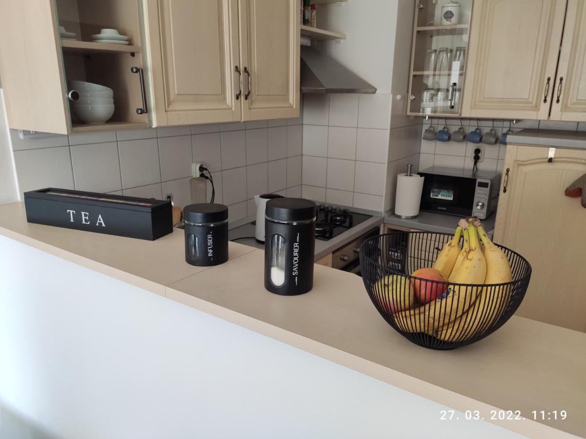Ferienwohnung Apartman Antonela With Free Garage Parking Split Exterior foto